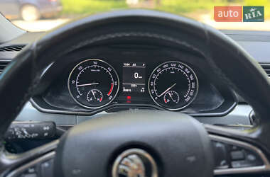 Лифтбек Skoda Superb 2017 в 