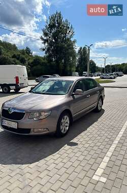 Ліфтбек Skoda Superb 2012 в Львові