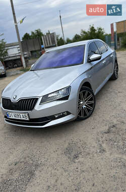 Лифтбек Skoda Superb 2015 в 