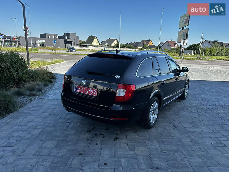 Универсал Skoda Superb 2010 в Луцке
