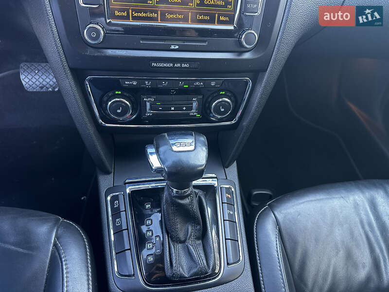 Универсал Skoda Superb 2010 в Луцке