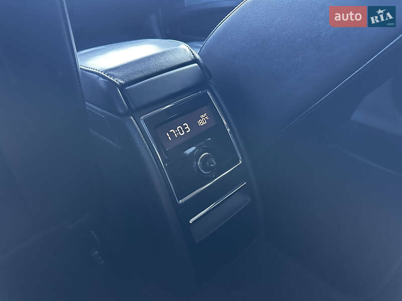 Универсал Skoda Superb 2010 в Луцке