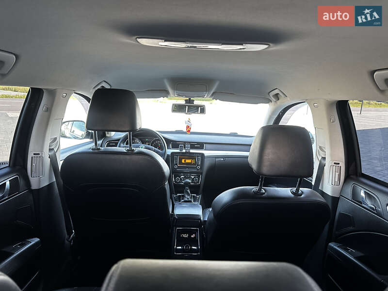 Универсал Skoda Superb 2010 в Луцке
