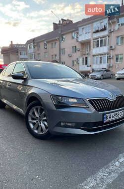 Лифтбек Skoda Superb 2018 в Киеве