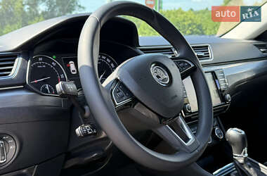Универсал Skoda Superb 2017 в 