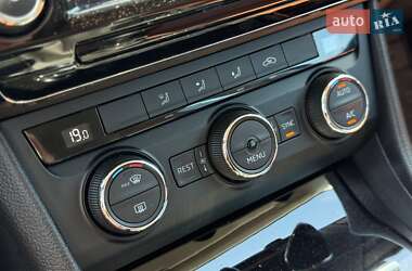 Лифтбек Skoda Superb 2015 в 