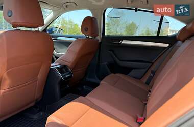 Лифтбек Skoda Superb 2015 в 