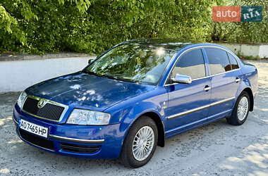 Ліфтбек Skoda Superb 2004 в Сваляві