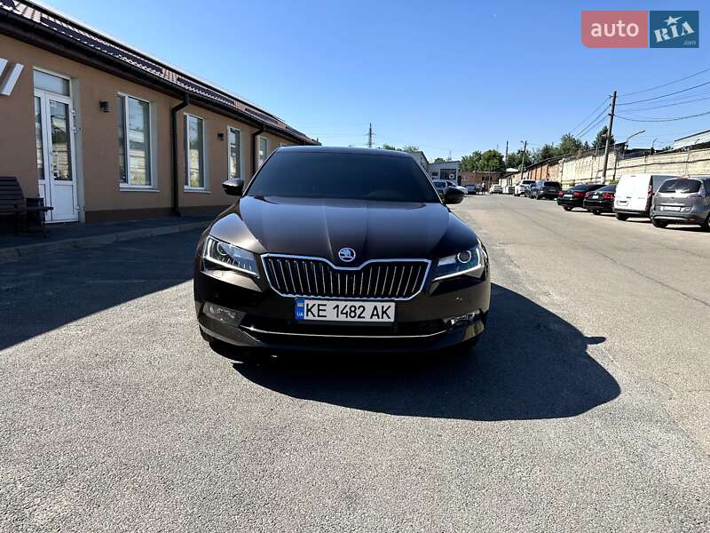 Ліфтбек Skoda Superb 2019 в Дніпрі