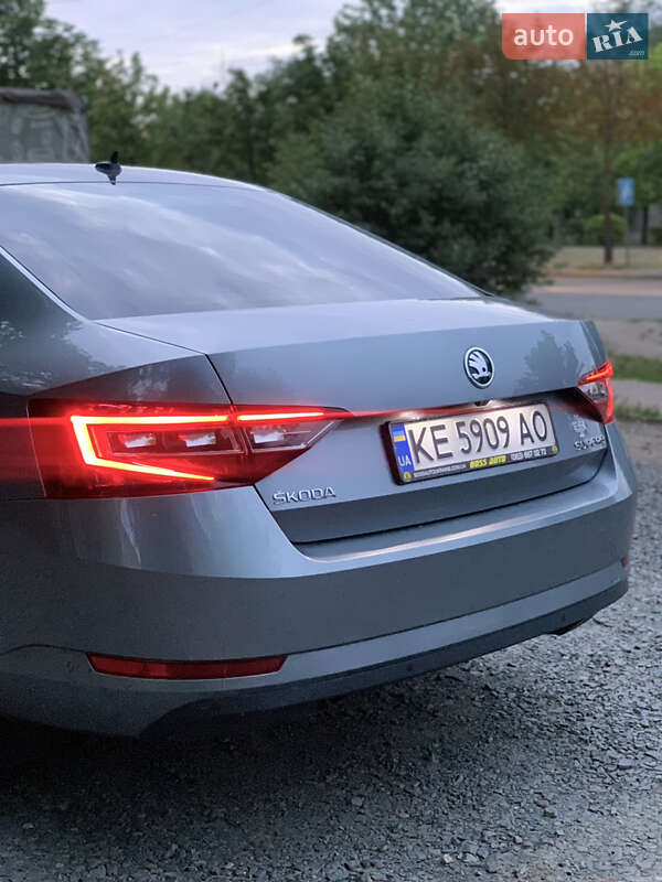 Лифтбек Skoda Superb 2016 в Ирпене