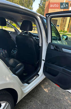 Лифтбек Skoda Superb 2013 в 