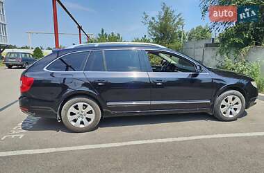 Универсал Skoda Superb 2010 в 