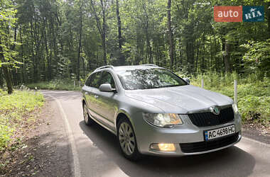 Универсал Skoda Superb 2010 в Луцке