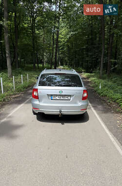 Универсал Skoda Superb 2010 в 