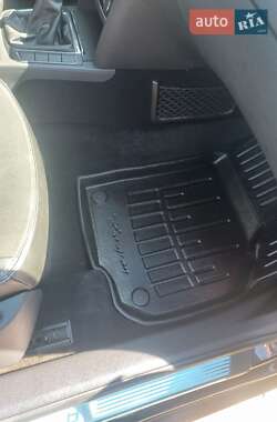 Лифтбек Skoda Superb 2014 в 
