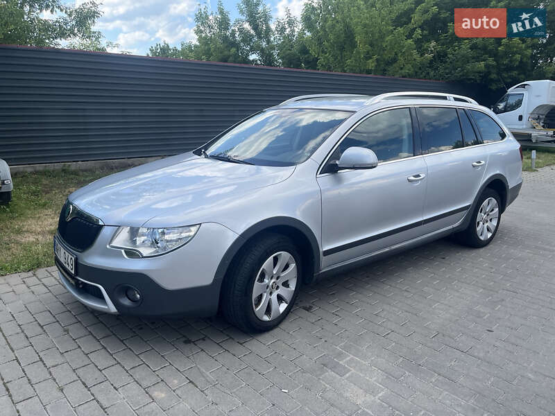 Универсал Skoda Superb 2013 в Радивилове
