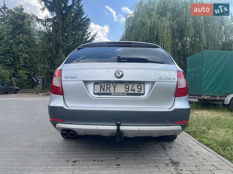 Универсал Skoda Superb 2013 в Радивилове