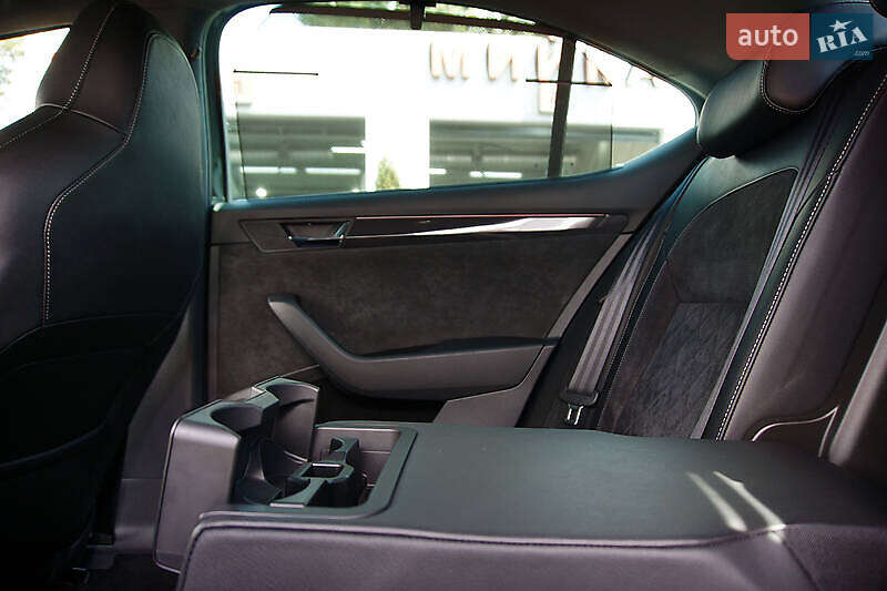 Лифтбек Skoda Superb 2018 в Мукачево