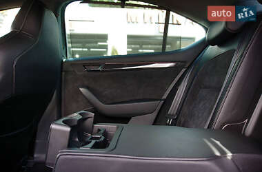 Лифтбек Skoda Superb 2018 в 