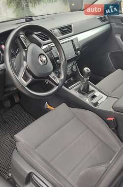 Универсал Skoda Superb 2015 в 
