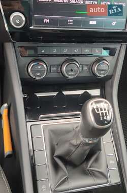 Универсал Skoda Superb 2015 в 