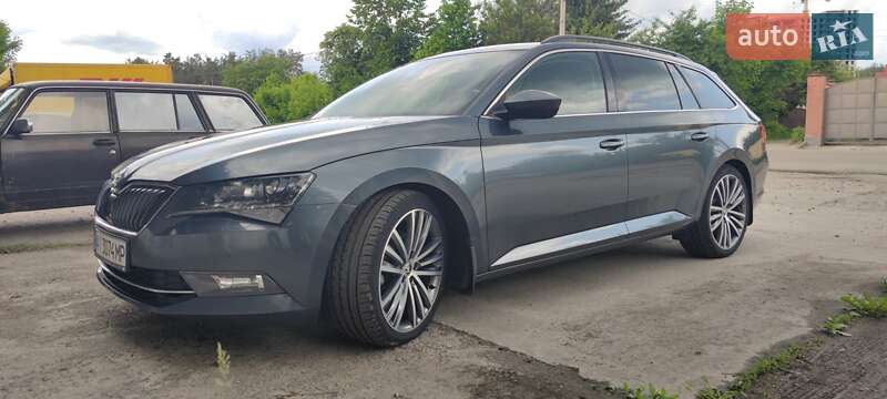 Универсал Skoda Superb 2015 в 