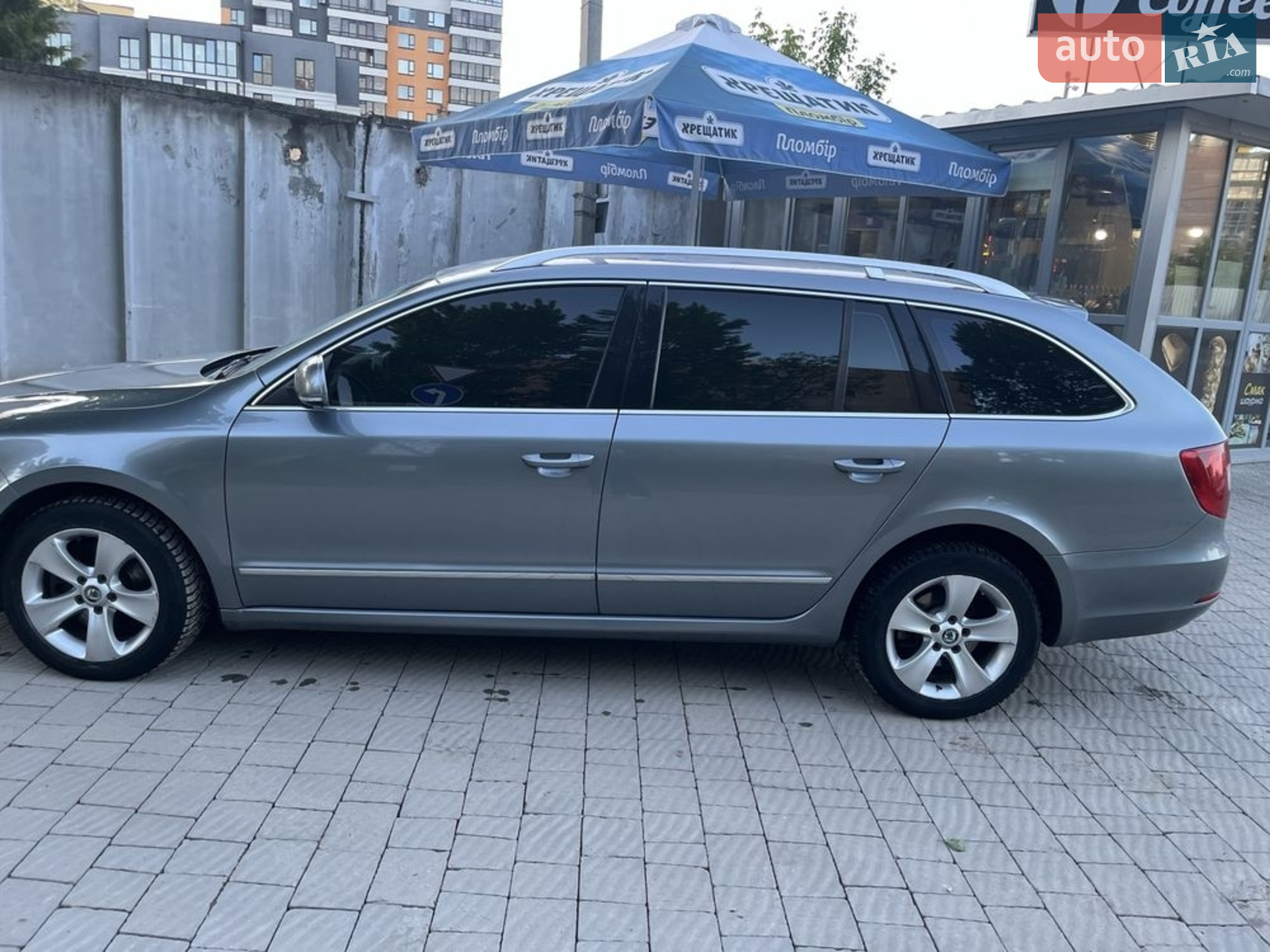 2010 Skoda Superb - мініатюра 18