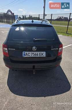Универсал Skoda Superb 2015 в 