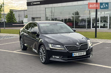 Лифтбек Skoda Superb 2019 в 