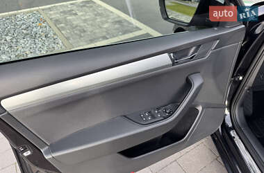 Лифтбек Skoda Superb 2019 в 