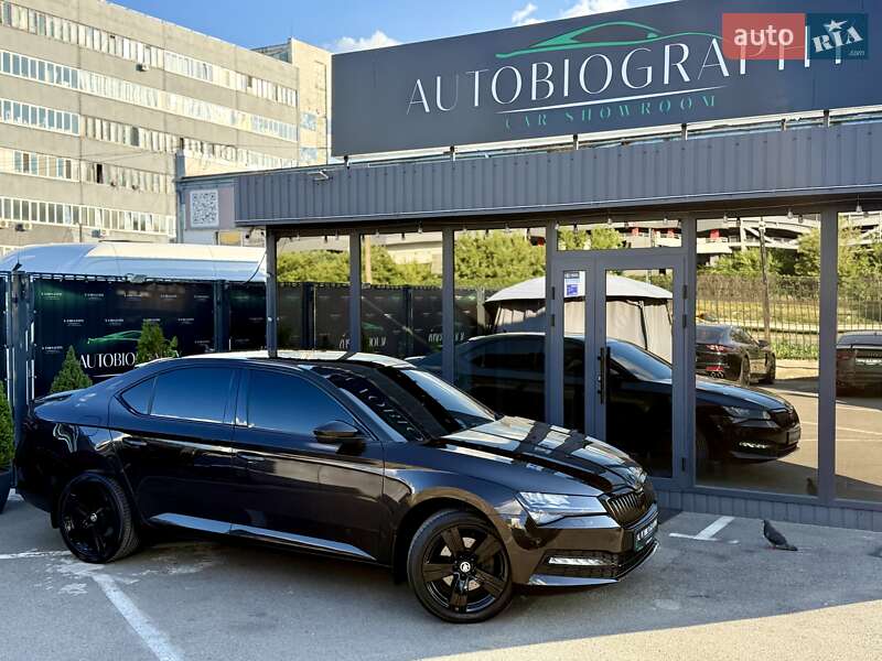 Лифтбек Skoda Superb 2019 в Киеве