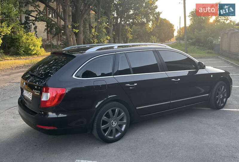 Універсал Skoda Superb 2012 в Умані