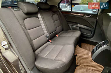 Лифтбек Skoda Superb 2012 в 