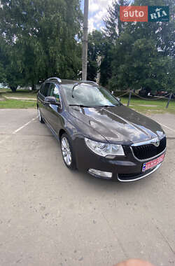 Универсал Skoda Superb 2011 в 