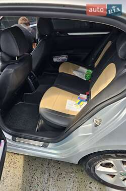 Лифтбек Skoda Superb 2010 в 