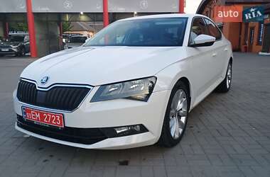 Универсал Skoda Superb 2016 в 