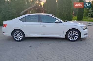 Универсал Skoda Superb 2016 в 