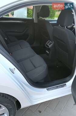 Универсал Skoda Superb 2016 в 