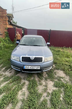Лифтбек Skoda Superb 2006 в 