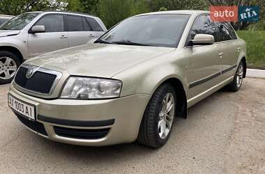 Лифтбек Skoda Superb 2004 в Песочине