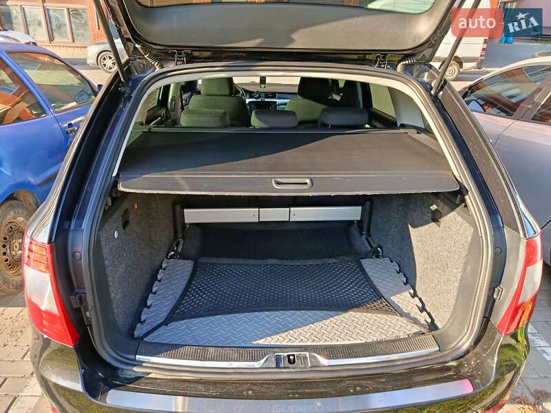 Универсал Skoda Superb 2011 в Хмельницком