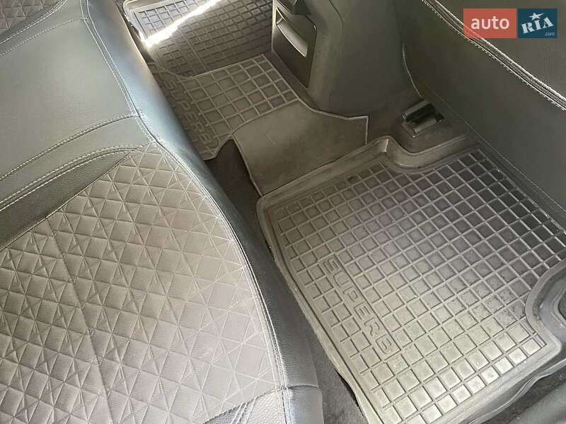 Универсал Skoda Superb 2016 в Радехове