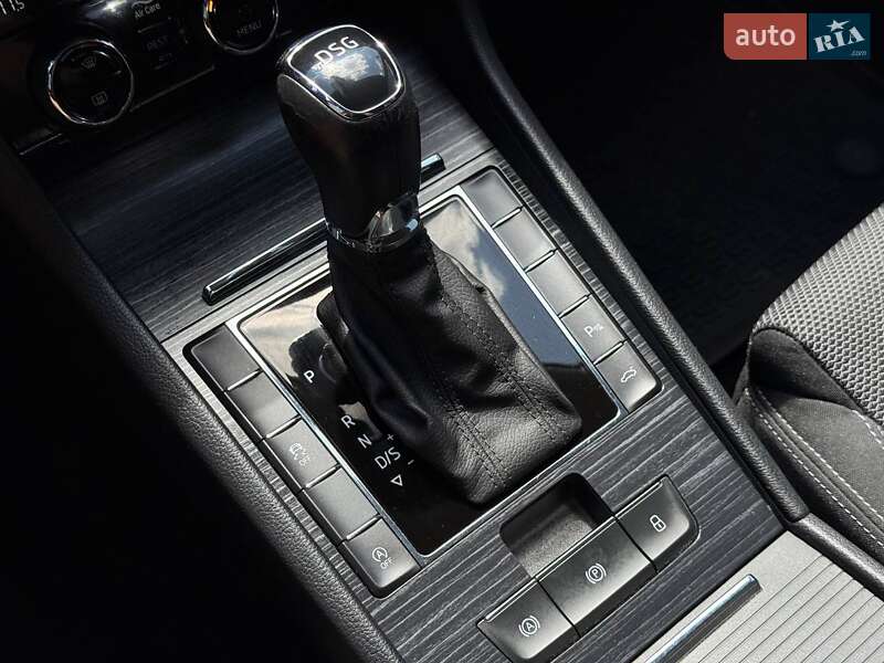Лифтбек Skoda Superb 2020 в Кривом Роге