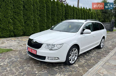 Универсал Skoda Superb 2011 в Ровно