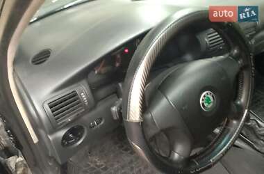 Лифтбек Skoda Superb 2006 в 