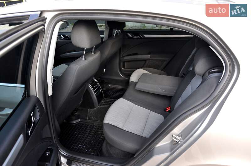 Лифтбек Skoda Superb 2008 в Львове