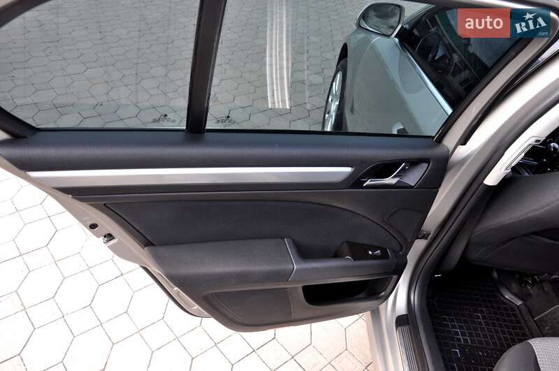 Лифтбек Skoda Superb 2008 в Львове