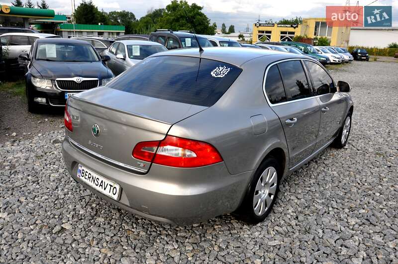 Лифтбек Skoda Superb 2008 в Львове