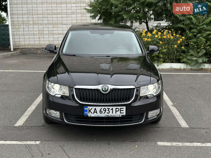 Лифтбек Skoda Superb 2011 в Василькове