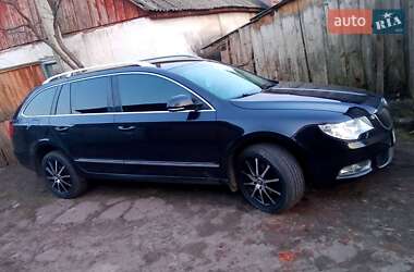 Универсал Skoda Superb 2011 в Чернигове